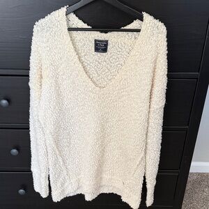 Abercrombie & Fitch Cream V-Neck Sweater